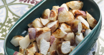 Simple roasted turnips